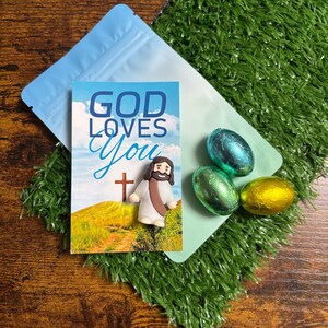 God LOVES You Pocket Hug Style Gift With Card Verses From Bible Religious Christening Easter Keepsake Free Standing Gift Bag Set Quirky