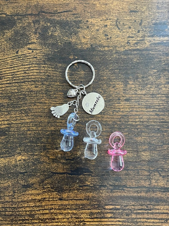 Mum to be Dad to be Keyring Charm Pendant Large Dummy Pink White Or Blue Baby Feet Heart Gift Bag Charm Baby Shower Maternity Keepsake Fun