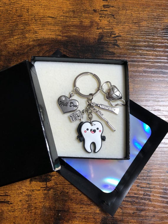 Well Done Good Luck Thank You Dentist Key Ring Bag Charm Set Tooth Brush Floss Teeth Fun Novelty Quirky Keepsake Gift Box Bag Graduation