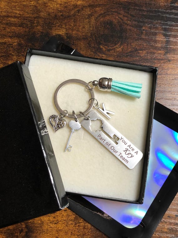 Personalised Initial Letter Charm Key Part Of Our Team Set Tassels Hearts Keys Engraved Worker Boss Family Mum Any Occasion Gift Box Bag Set