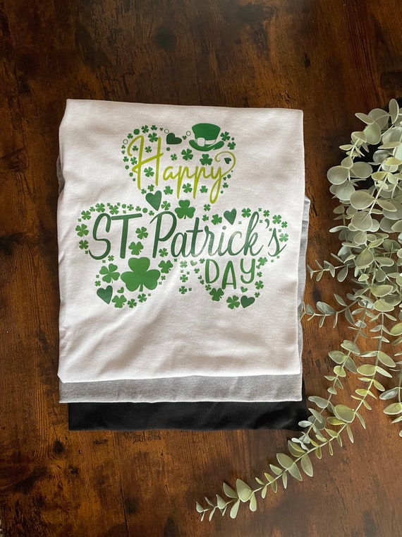 Happy St Patricks Day Vinyl Printed T-Shirt Irish Keepsake Mens Womans Fun Novelty Shamrocks Clovers Green Colours Quirky Celebration Gift