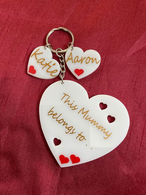 PERSONALISED Mother’s Day Birthday This mummy belongs to then on small hearts the name of child you have Acrylic Hearts Key Ring Charm Set