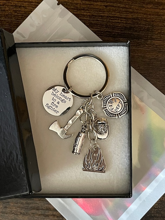 My Heart Belongs To A Fire Fighter Key Or Bag Charm Pendant Hat Badge Keepsake Box Bag Occupation Job Loved One Birthday Christmas Quirky