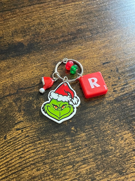 THE Grinch Personalised Scrabble Initial Letter CHRISTMAS Key Ring Or Bag Charm Fun Set Santa Hat Beads Keepsake Gift Boxed Bag Secret Santa