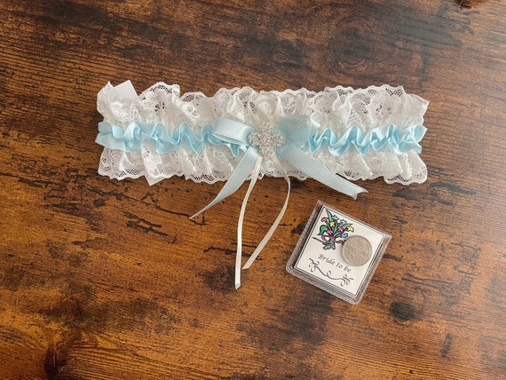 BRIDE To Be White Lace Blue Satin Crystal Flower Gem Bow Lucky Sixpence Coin And Poem Shimmer Gift Bag Wedding Day Hen Party Traditional