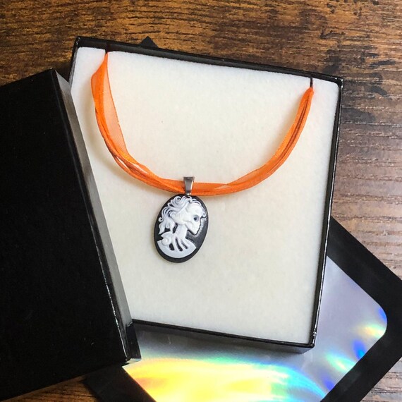 HALLOWEEN Skeleton Necklace Set Orange ribbon voile necklace 46cm 18” acrylic Cameo Head style charm gift box set fun quirky