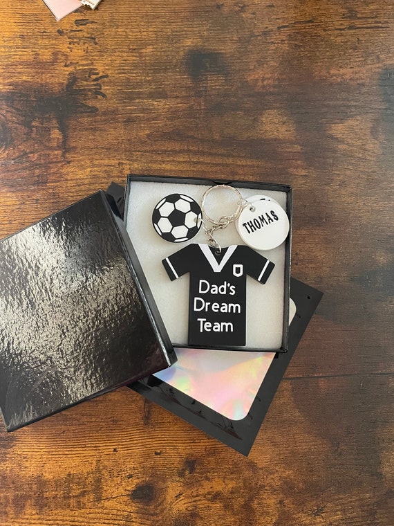 PERSONALISED Football Shirt Ball Any Colour Dads Dream Team Set Gift Boxed Premier League Style Birthday Keychain Quirky Set Daddy’s Grandad