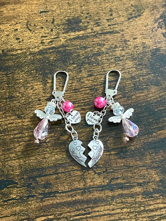 Mother and daughter key ring charm pendant gift Mother’s Day Birthday one each connected crystal angel beads box keepsake half heart each