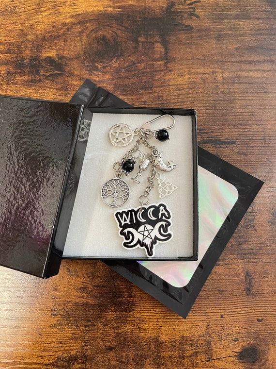 HALLOWEEN Pagan Wiccan Witch Double Key Bag Charm Symbols Cross Moon Tree Of Life Triangle Celtic Pentacle Christmas Birthday Gift Box