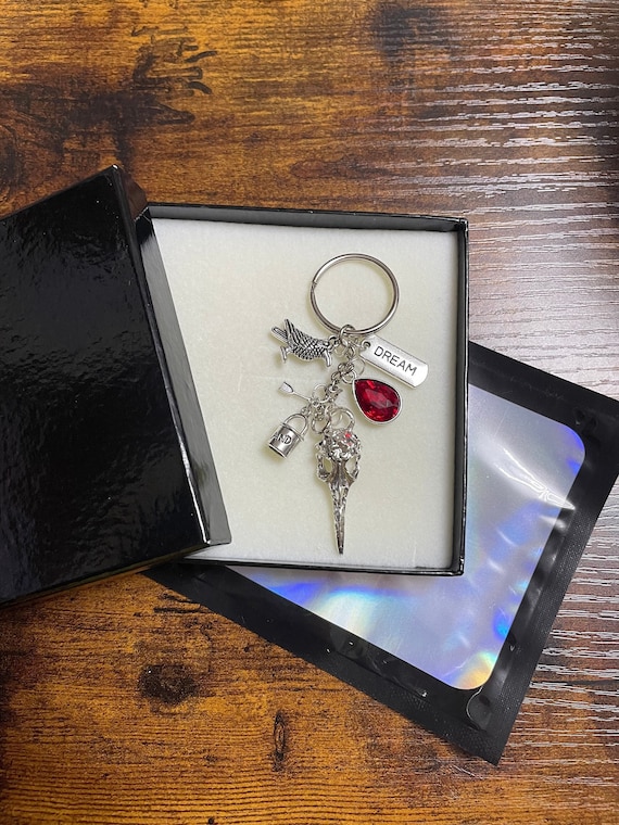 THE SANDMAN TV Series Inspired Keyring or Bag Charm Keepsake Gift Ruby Sand Dream Raven Crow Mask to and from gift box Christmas Birthday