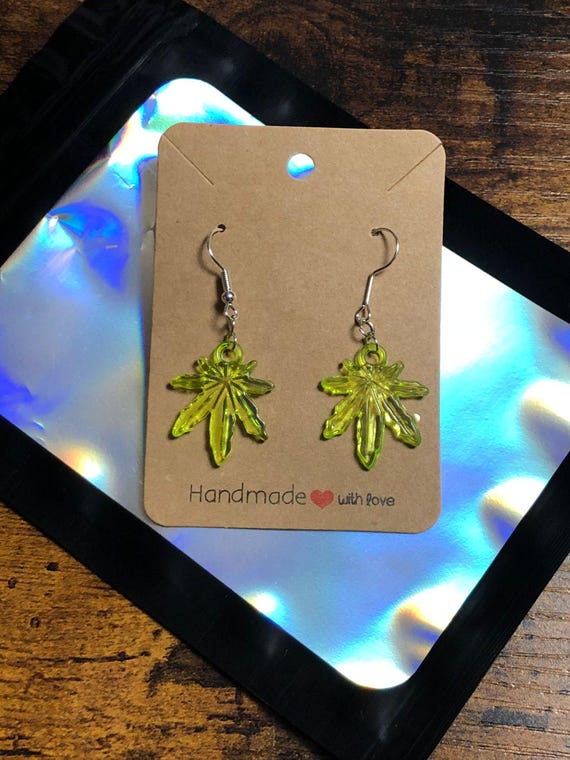 NOVELTY WEED Cannabis Acrylic Earrings Drop Set Keepsake Fun Quirky Birthday Christmas Secret Santa Stocking Filler Party Bag Favour Gift