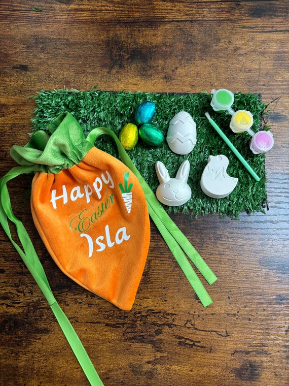 PERSONALISED Name CARROT Velvet Drawstring Sweet Treat Gift Bag And Paints Brush Set Clay Set Easter Orange Green White Vinyl Printed Ribbon