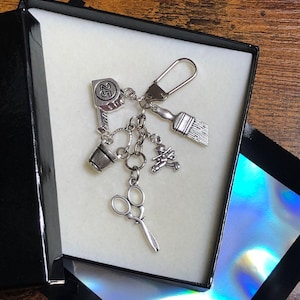 Maler und Dekorateur Schlüsselanhänger Charme Andenken Leitern Pinsel Schere Farbe pod für jeden Anlass Geschenk verpackt Spaß schrulliges Geschenk