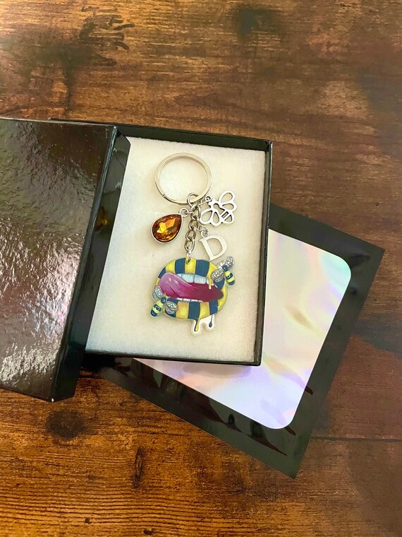 PERSONALISED Initial Letter Let’s Be Happy Keepsake Key Chain Charm Set Bumble Bees Crystal Beads Lips Novelty Set Gift Box Or Organza Bag