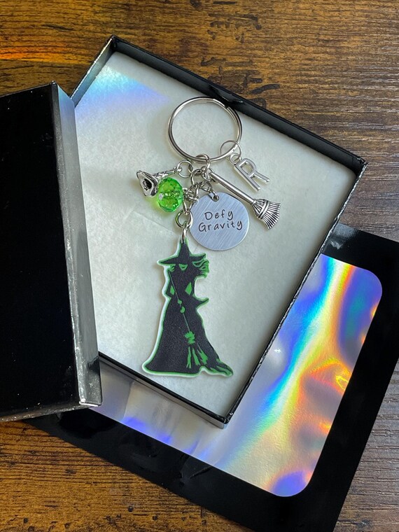 Personalised Initial WICKED Musical Film Inspired Key Chain Defy Gravity Witch Broomstick Hat Beads Keepsake Bag Charm Set Gift Boxed Bag