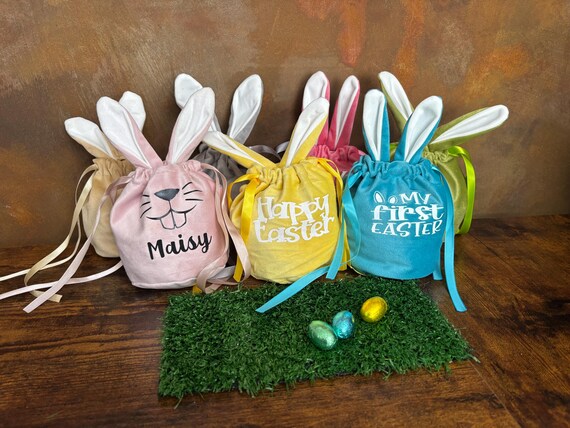 PERSONALISED Name BUNNY RABBIT Sweet Treat Velvet Pouch Drawstring Gift Bag Happy Easter Printed Face Ears Party Favour Fillable Keepsake