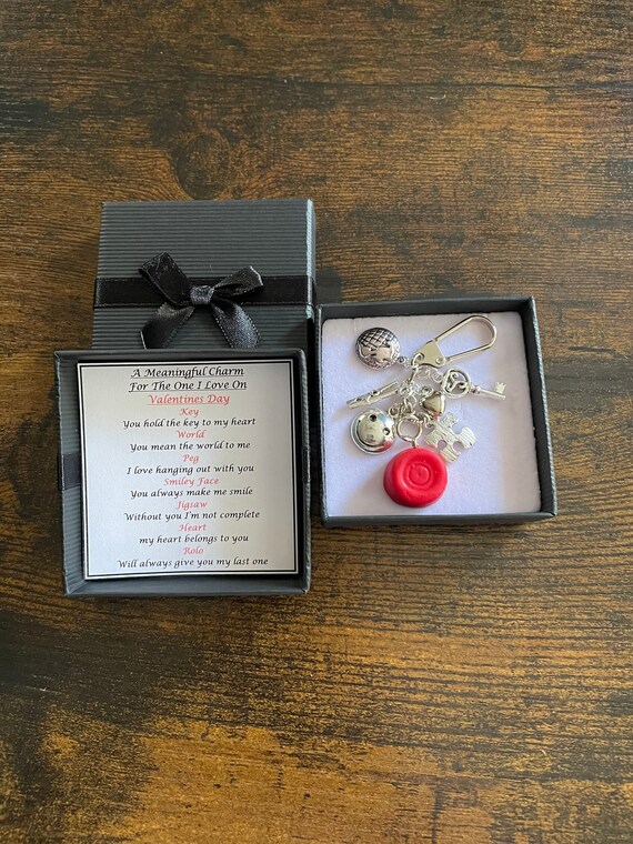 Meaningful Charm For The One I LOVE ROLO Key Ring Charm Bag Pendant Birthday Christmas Valentine Key World Heart Gift Box Bag Keepsake Fun