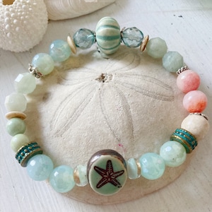 Women’s Beach Stretch Bracelet, Gift For Her, Surfer Bracelet l, Boho-Chic Jewelry, Gemstone Friendship Bracelet, Starfish Bracelet for Her
