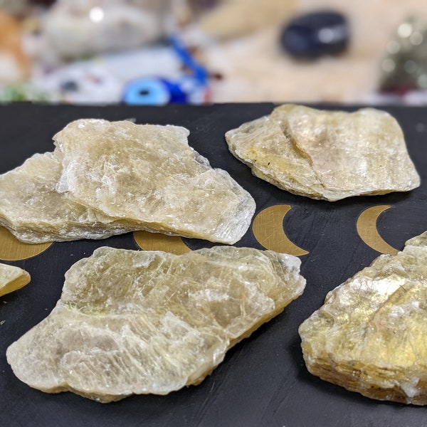 Natural Raw Muscovite Golden Mica Books Slabs Cluster Large Chunks Rough Sheet Mineral Specimen Healing Crystal Display Piece Gold Mica