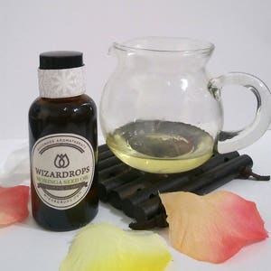 MORINGA SEED OIL: skin loving ingredients and a wonderful face moisturiser image 1