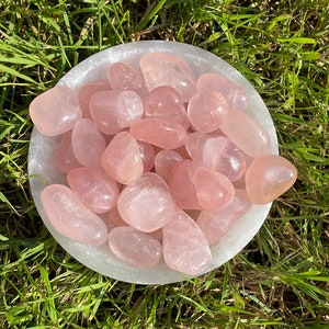Rose Quartz / Crystals / Tumbled / Pocket Stones