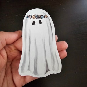 Cute Ghost Sticker, Ghost Decal for Journals, Bujo Sticker, Halloween Ghost Sticker, Boho Ghost, Flower Crown Ghost, Cute and Spooky Ghost