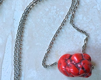 Rote Howlite Nugget Halskette | Naturstein auf 30" Edelstahl flach Kabelkette / / Hippie / / spirituellen Schmuck