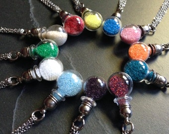 Mini Glas Flasche Birthstone Halskette Trank Vial Anhänger w/farbigen Sand auf 17" Edelstahl Kette