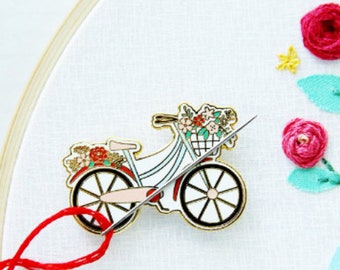Needle Minder - Vintage Bicycle  - Flamingo Toes - FT-8092