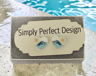 Handcrafted Ocean Wave Heart Stud Earrings – Hypoallergenic Acrylic Jewelry