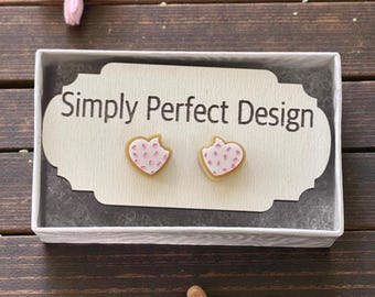Hypoallergenic Cookie Heart Stud Earrings – Hand-Painted Valentine's Day Jewelry