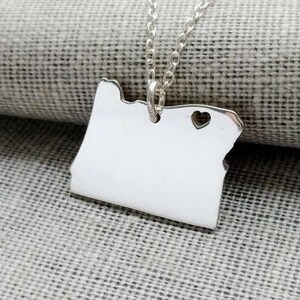 Silver Oregon State Necklace, OR State Love Necklace ,State Shaped Necklace ,Personalized Oregon State Necklace Sterling Silver With A Heart
