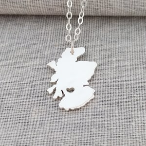 Personalisierte Schottland Halskette,Schottland Charm Halskette,Silber Schottland Halskette mit Herz,Schottland Anhänger Halskette,Schottland Karte Schmuck
