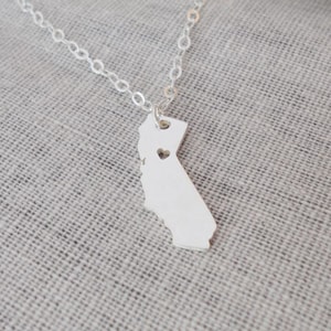 Silver California State Necklace,CA State Charm Necklace ,State Shaped Necklace,Personalized California  State Necklace With A Heart