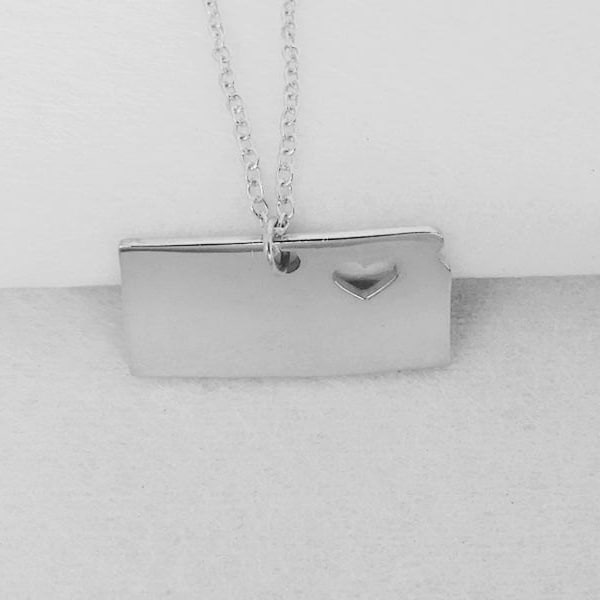 Collier Kansas State en or blanc, collier KS State avec un cœur, collier d’amour Kansas State, collier personnalisé Kansas State