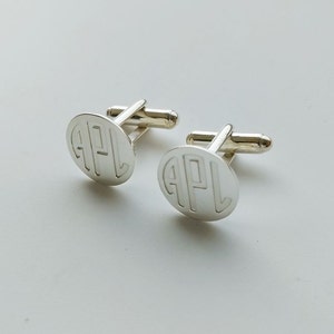 Mens Cufflinks,Wedding Cufflinks for Groom,Silver Monogram Cufflinks,Personalized Circle Cufflinks,Bride and Groom Initials Groomsman Gift image 2