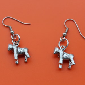 GORILLA or APE EARRINGS,Ape,Primate,Monkey,Chimpanzee,Chimp,Gorilla,Zoo,Jungle,Zookeeper,118
