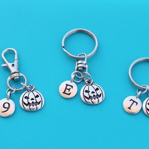 JACK O'LANTERN PORTACHIAVI,Zipper Pull,Purse Dangle,Initial or Number,Halloween,jack o lantern,pumpkin,Fall,Autumn,jack-o-lantern,1536