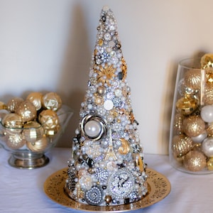 Glamorous Holiday Elegance: Gold and Silver Jeweled Christmas Tree Decor