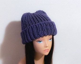 Vegan Chunky Knit Winter Hat / Ribbed Knit Blue Hat / Fitted beanie