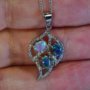 Genuine Lightning Ridge Australia Opals Solid 925 silver pendant (17426)