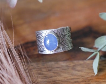 Tanzanite Sterling Silver Tapered Ring, Textured Silver Ring with Tanzanite, Unisex Tanzanite Ring