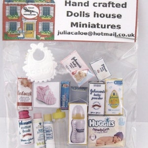 vari set per neonati in miniatura