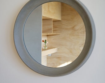 Raw living round concrete mirror frame 40 cm