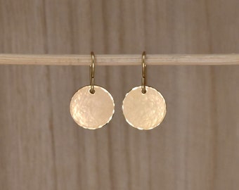Gold Circle Drop Earrings. 14K Gold Filled Disk Earrings with Hammered Surface. Full Moon Dangle Earrings.