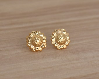 Gold Sunflower Stud Earrings. Flower Studs in 14K Gold Filled. Floral Nature Jewelry. Small Gold Earrings. Gifts for Women and Girls