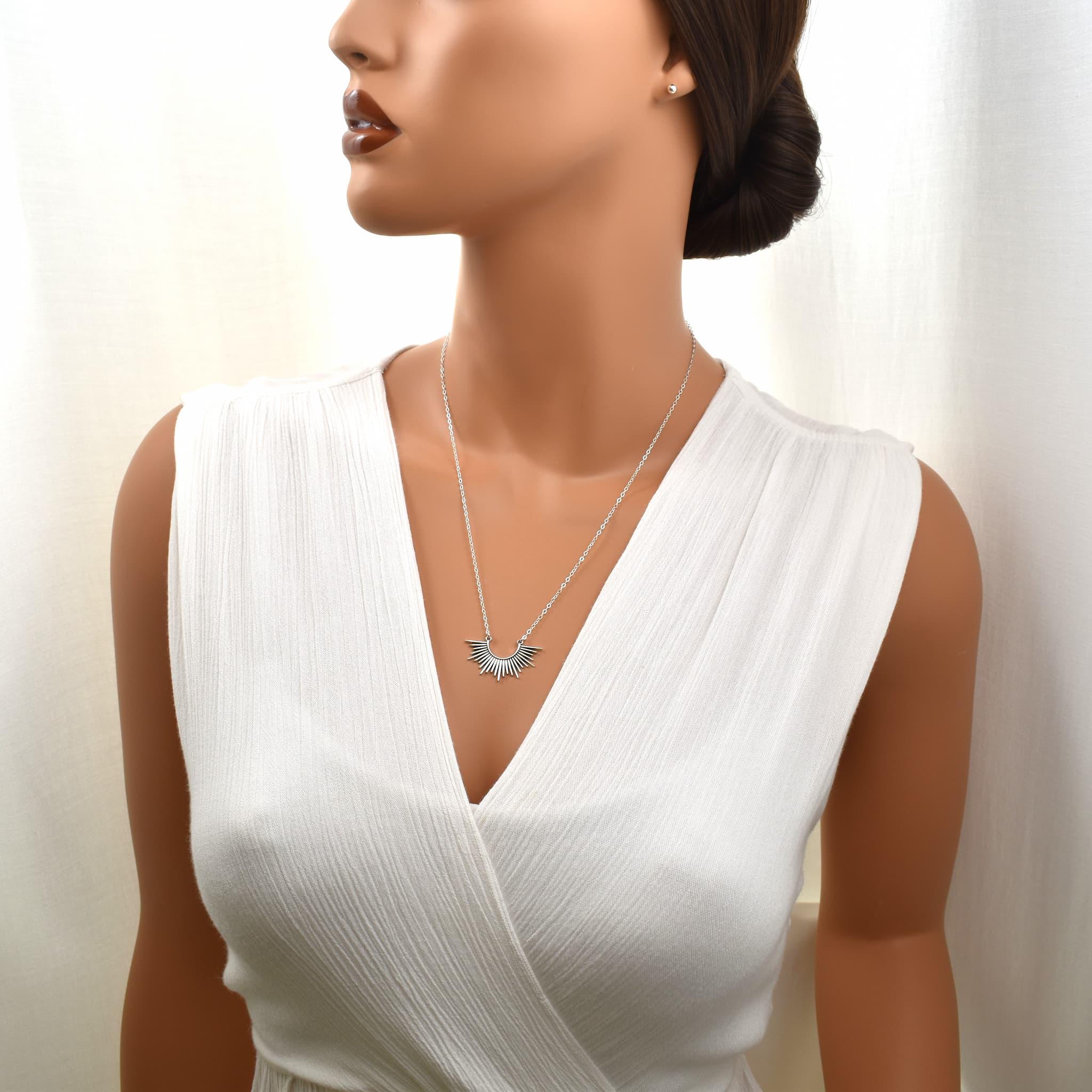 【SMFK】SILENT THE SILENT FLOWER SUNBURST CUBAN NECKLACE Silent Syringa Necklace Large – SMFK Official