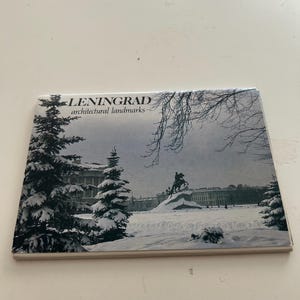 Set of Leningrad Vintage Postcards; Set of 16 in Folder; City Postcards; 1984 Postcards; Leningrad Architectural Landmarks