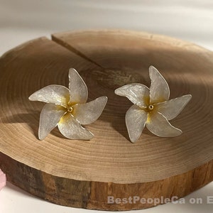 Sampaguita Stud Earrings Handmade Philippines Flower, Jasminum, Bridal flower White, jewelry best Romantic gift for Her Love gift Silver