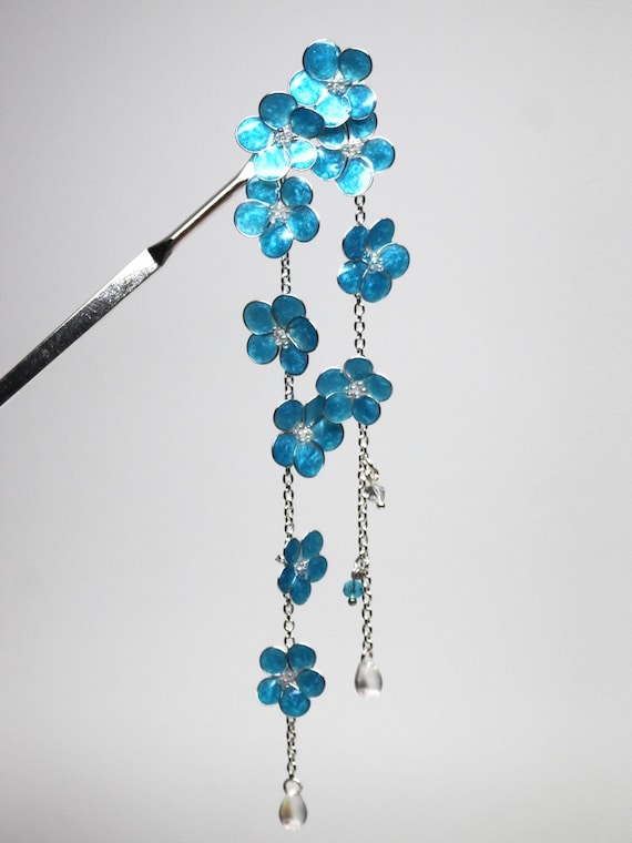 Forget-me-not Kanzashi Hair Stick: Silver Wire Wrapped Swarovski